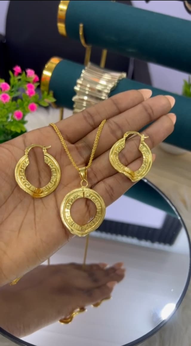 Fashionable Earrings 