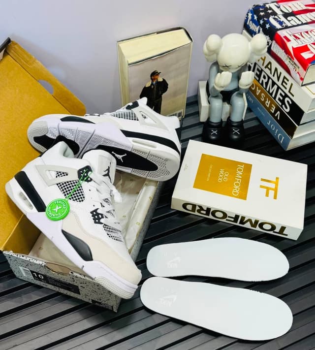 Nike Air Jordan 4 sneakers