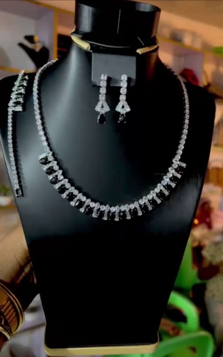 Fashionable jewellery